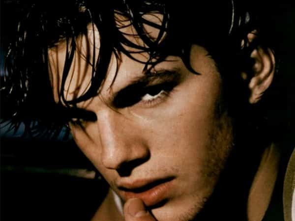 Ashton Kutcher Short Messy Wet Hair