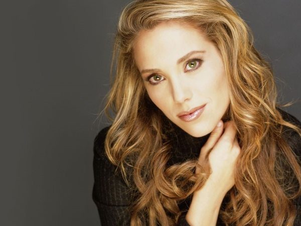 Elizabeth Berkley Long Light Brown Curly Hair