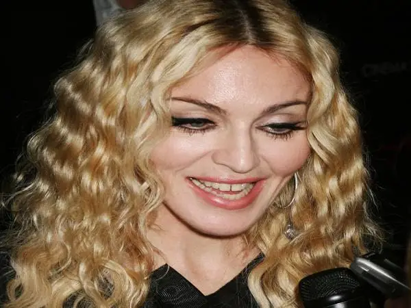 Madonna Shoulder Length Blond Wavy Hair