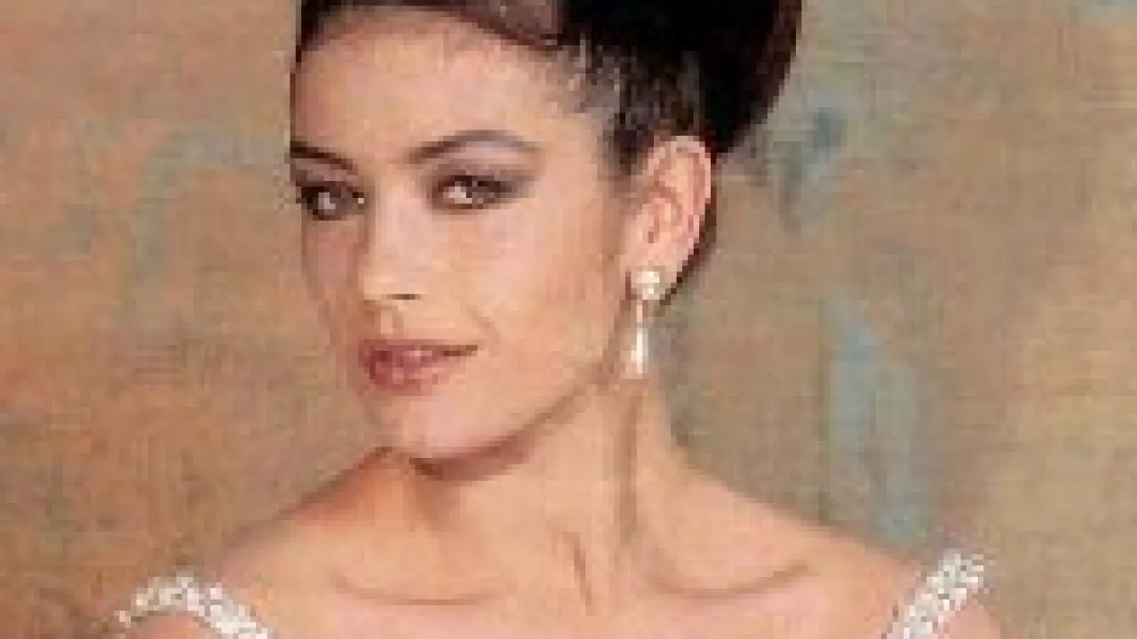 10 Cool Catherine Zeta Jones Hairstyle Pictures