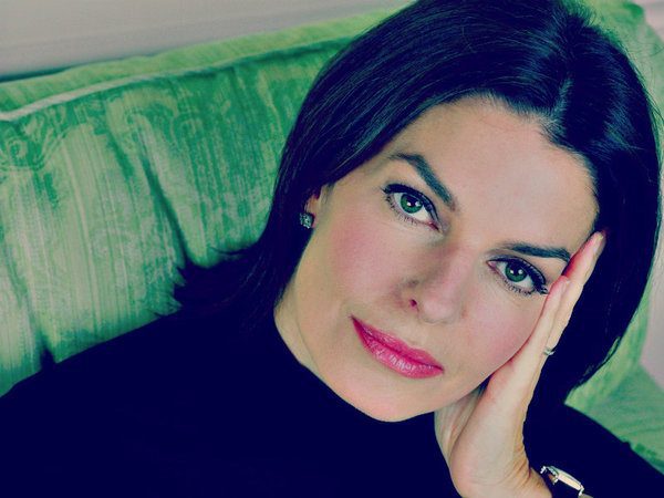 Sela Ward Short Straight Hair