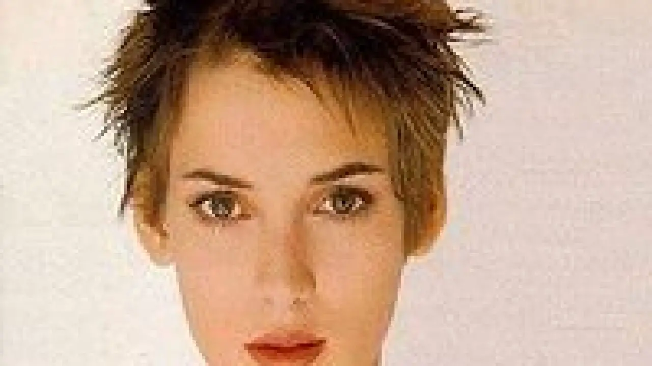 10 Wonderful Winona Ryder Hairstyle Pictures