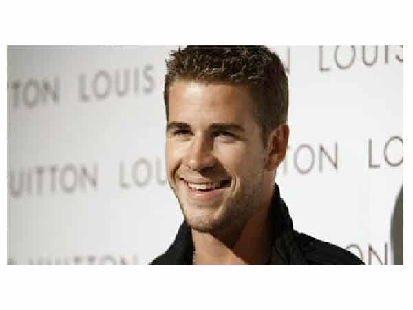 Liam Hemsworth Mega Short Hair with Spiky Front and Shaved Sides