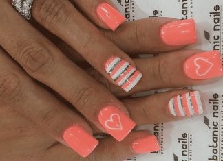 14 Pretty and Feminine Peach Nails
