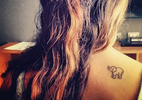 15 Cute and Meaningful Tiny Tattoos for Women