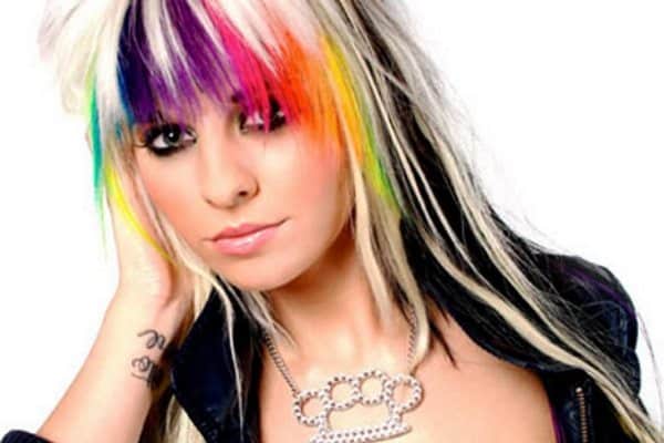 bright hair color ideas for bangs