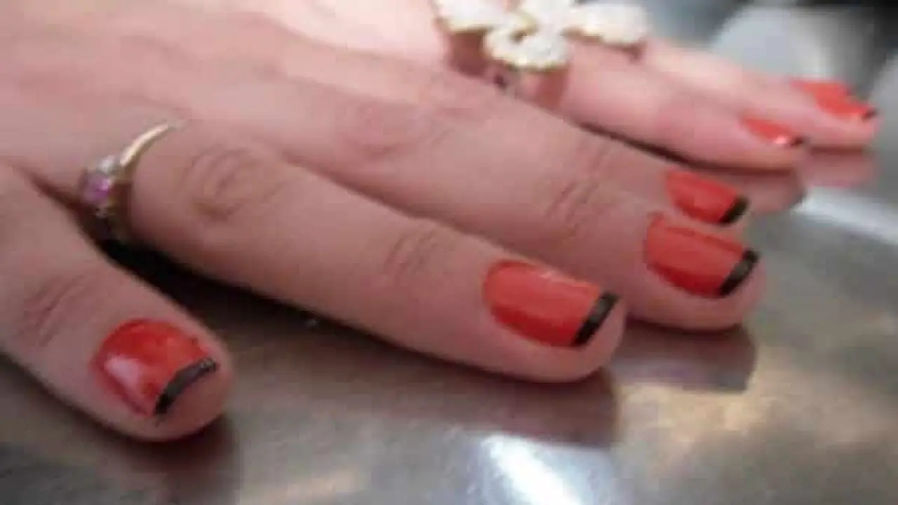 15 Halloween Black And Orange Nail Art Ideas