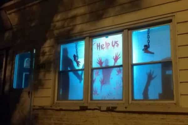 11 Amazingly Creepy Outdoor Halloween Decorations