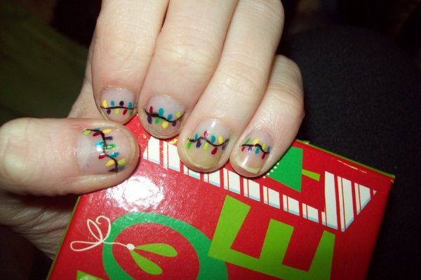 christmas-light-nail-art-1-1