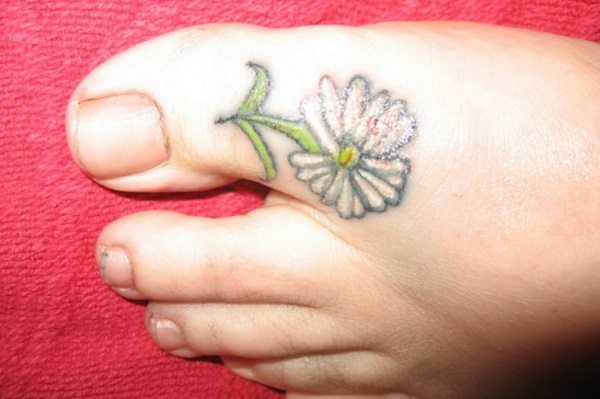 daisy tattoo