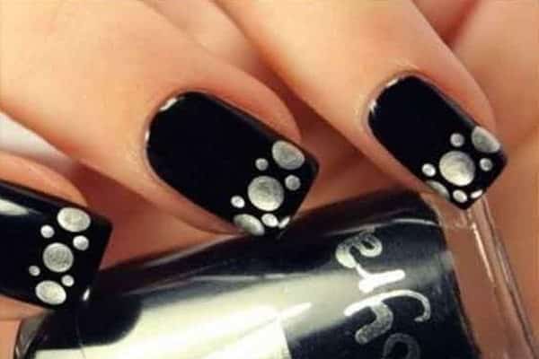 dark nail designs