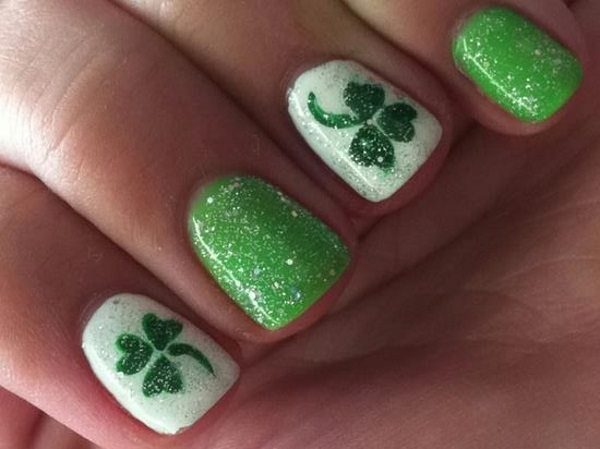 14 St. Patrick's Day Nail Art Designs With Shamrocks st patricks day nail art - 14 St. Patrick's Day Nail Art Designs With Shamrocks