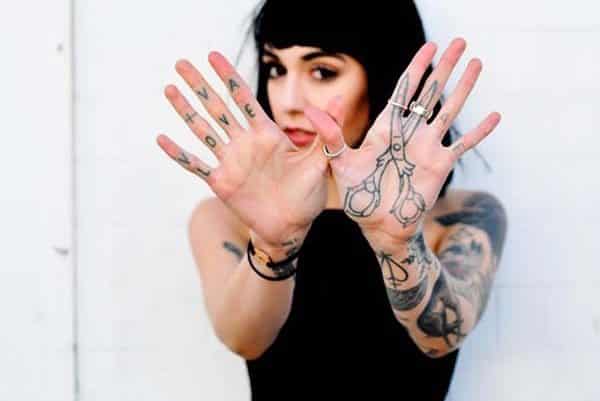 finger tattoos