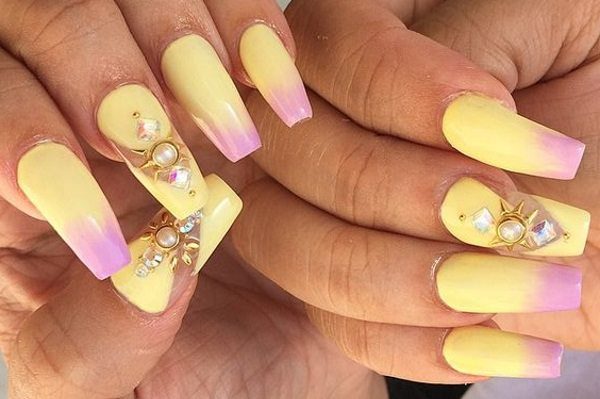 14 Perfect Pastel Yellow Nails for Spring Design Press
