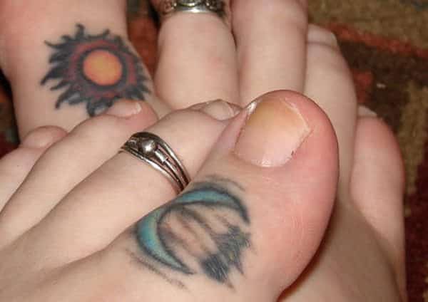 15 Terrific and Tiny Toe Tattoos