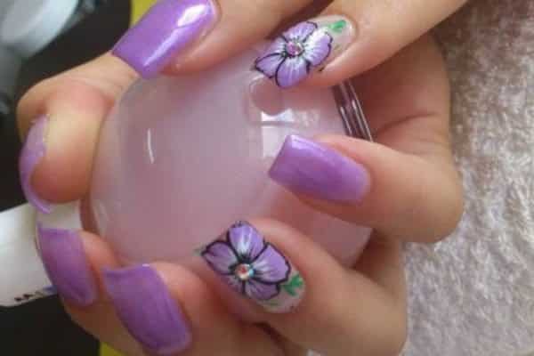 14 Pretty Purple Flower Nail Art Designs