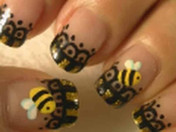summer bee nail art