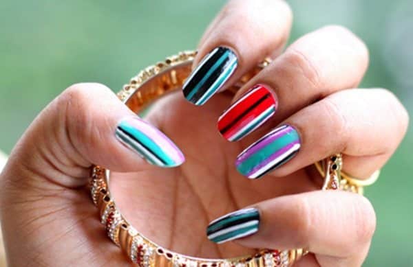 striped nails