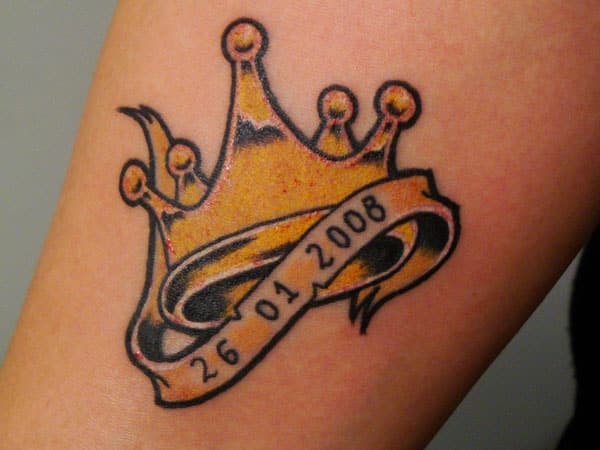 gold-royal-king-tattoo