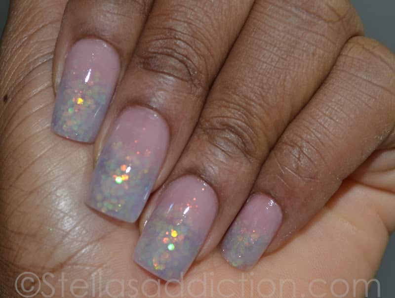 iridescent-glitter-with-purely-pink-acrylic-powder