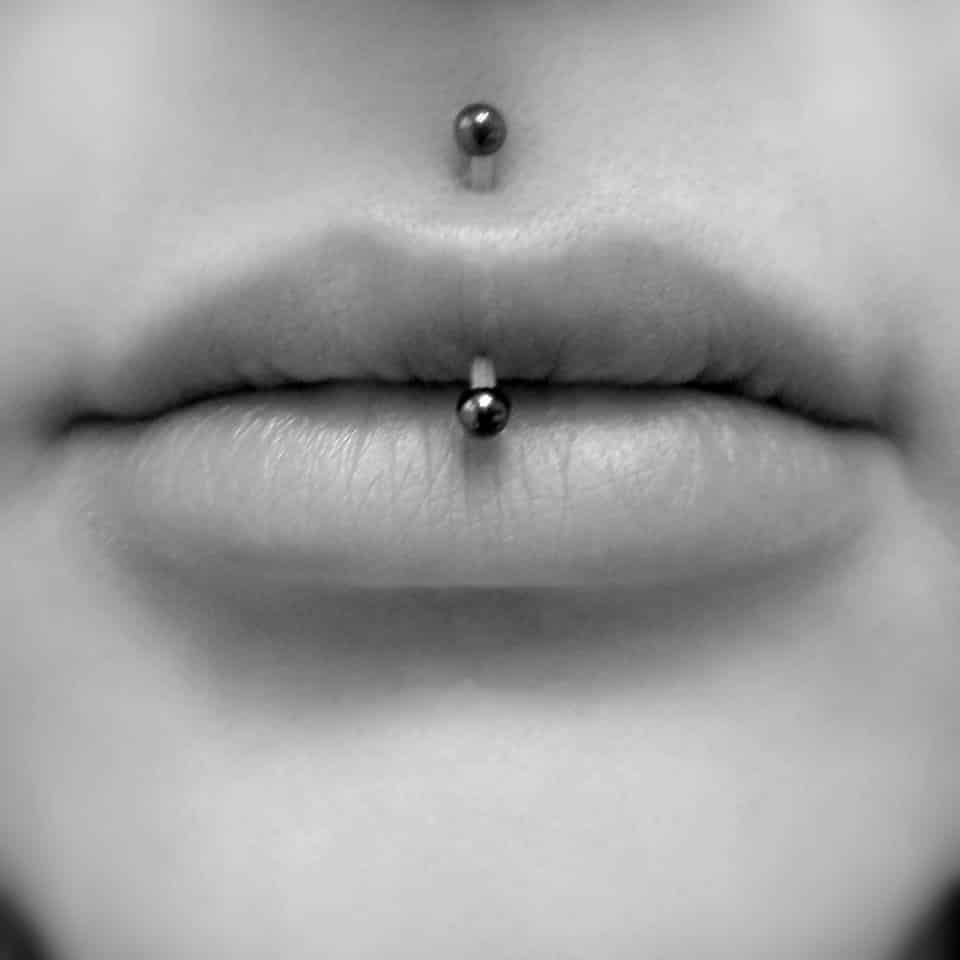 jestrum-lip-piercing