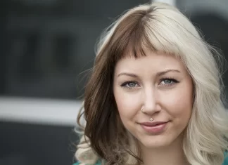 Philtrum Piercing 101: Preparation, Healing Time, And More Philtrum Piercing